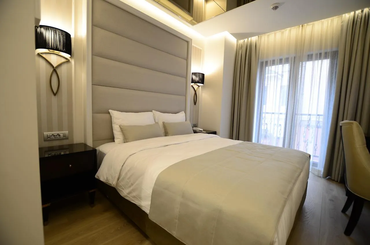 Le Petit Palace Hotel - Special Category İstanbul